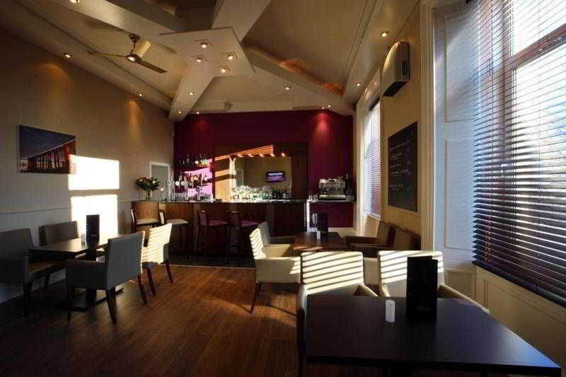Craigtay Apartment Hotel Дънди Екстериор снимка